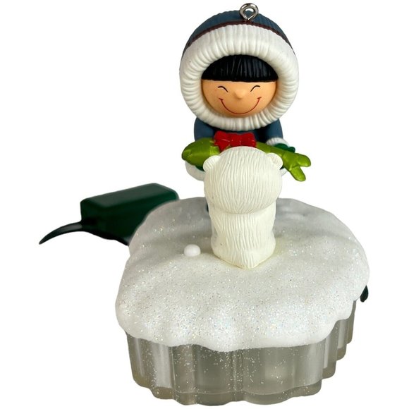 Hallmark Ornament Frosty Friend A Fish For Christmas Magic Cord Light Sound 2015 - Picture 5 of 11